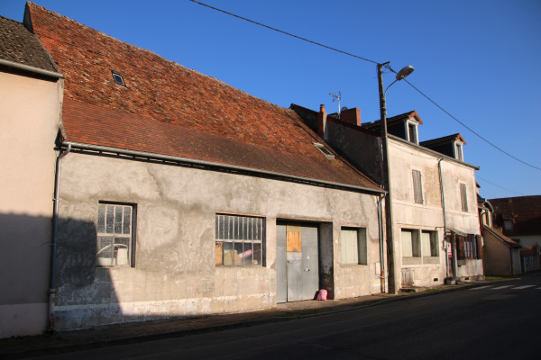 Offres de vente Garage Saint-Pierre-le-Moûtier 58240